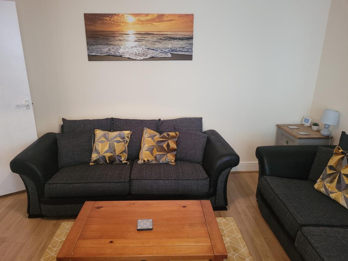 Large 5 Bed Town-Centre Home Close To The Beach, Sleeps 9 Aberystwyth Exterior foto
