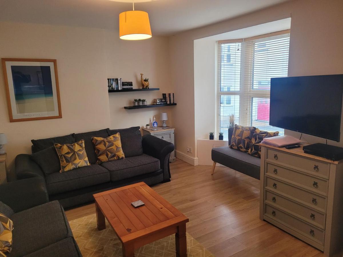 Large 5 Bed Town-Centre Home Close To The Beach, Sleeps 9 Aberystwyth Exterior foto
