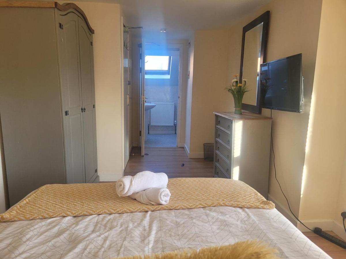 Large 5 Bed Town-Centre Home Close To The Beach, Sleeps 9 Aberystwyth Exterior foto